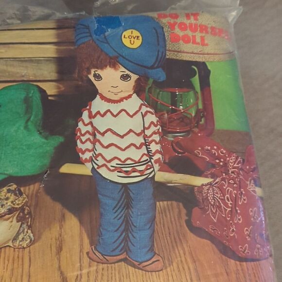 Vintage Crewel creative stitchery kit Moppets boy doll NIP - Picture 4 of 6